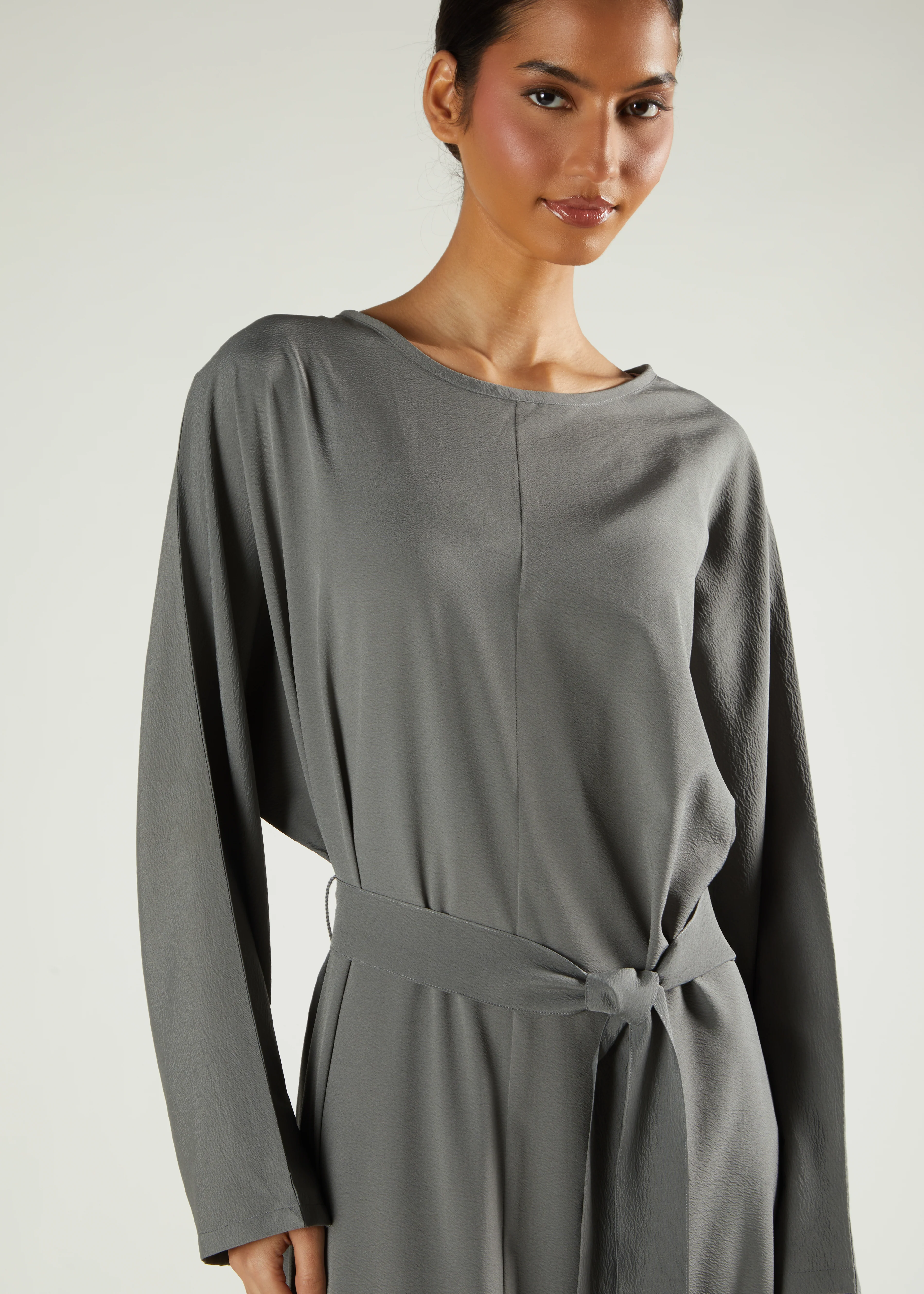 Sage Green Abaya - Image 4