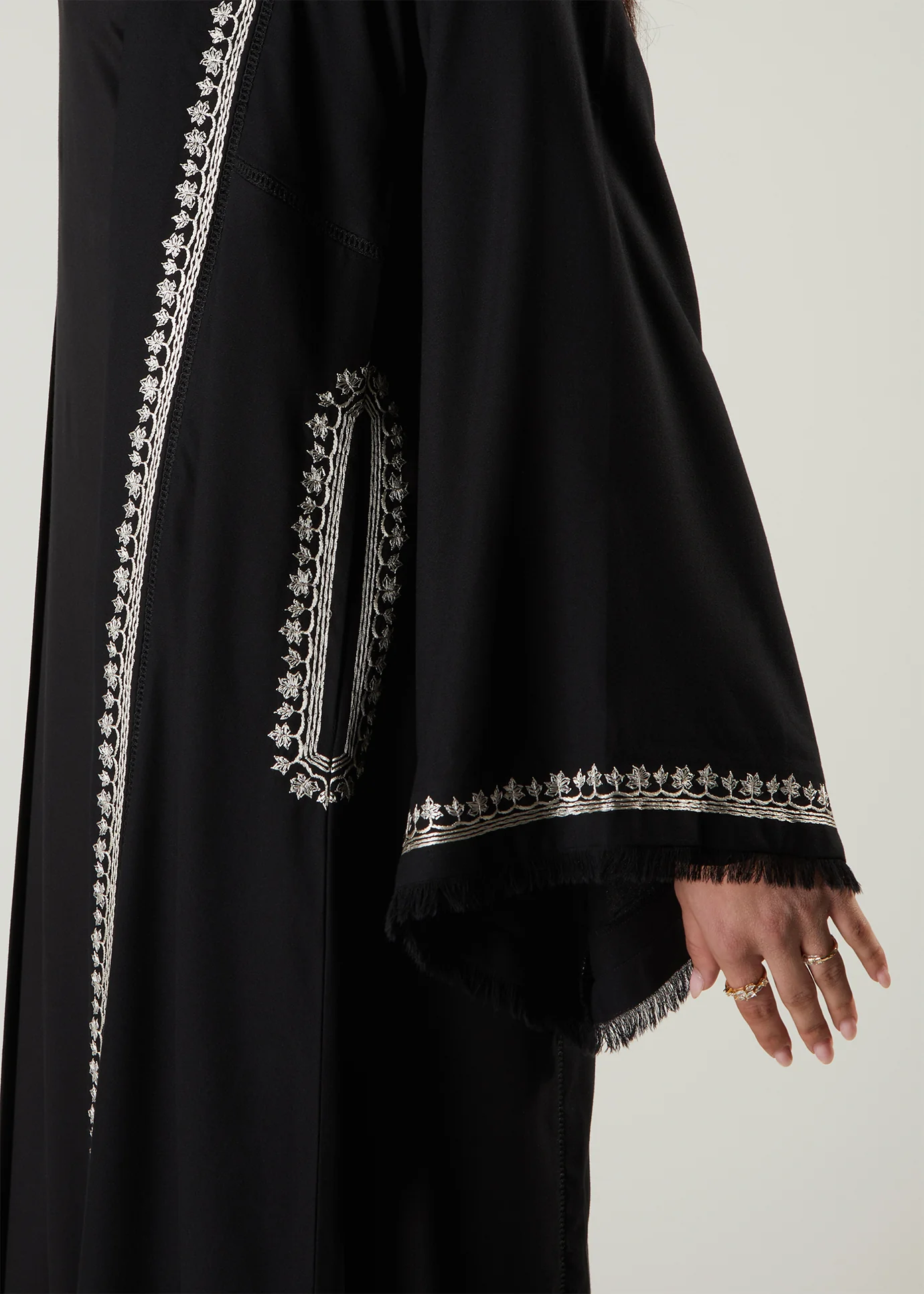 Samara Open Abaya - Image 5