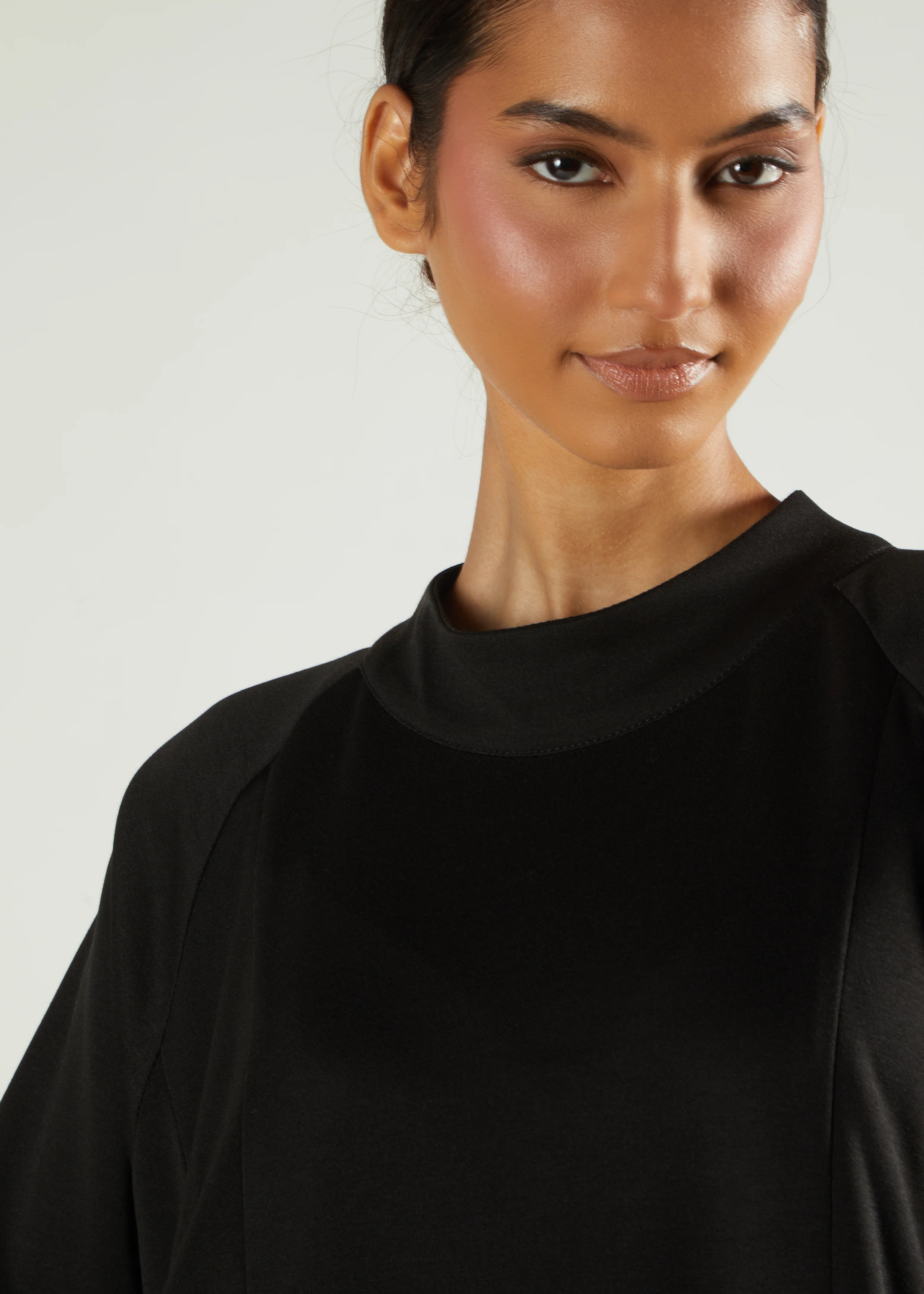 Scuba Abaya Black - Image 3