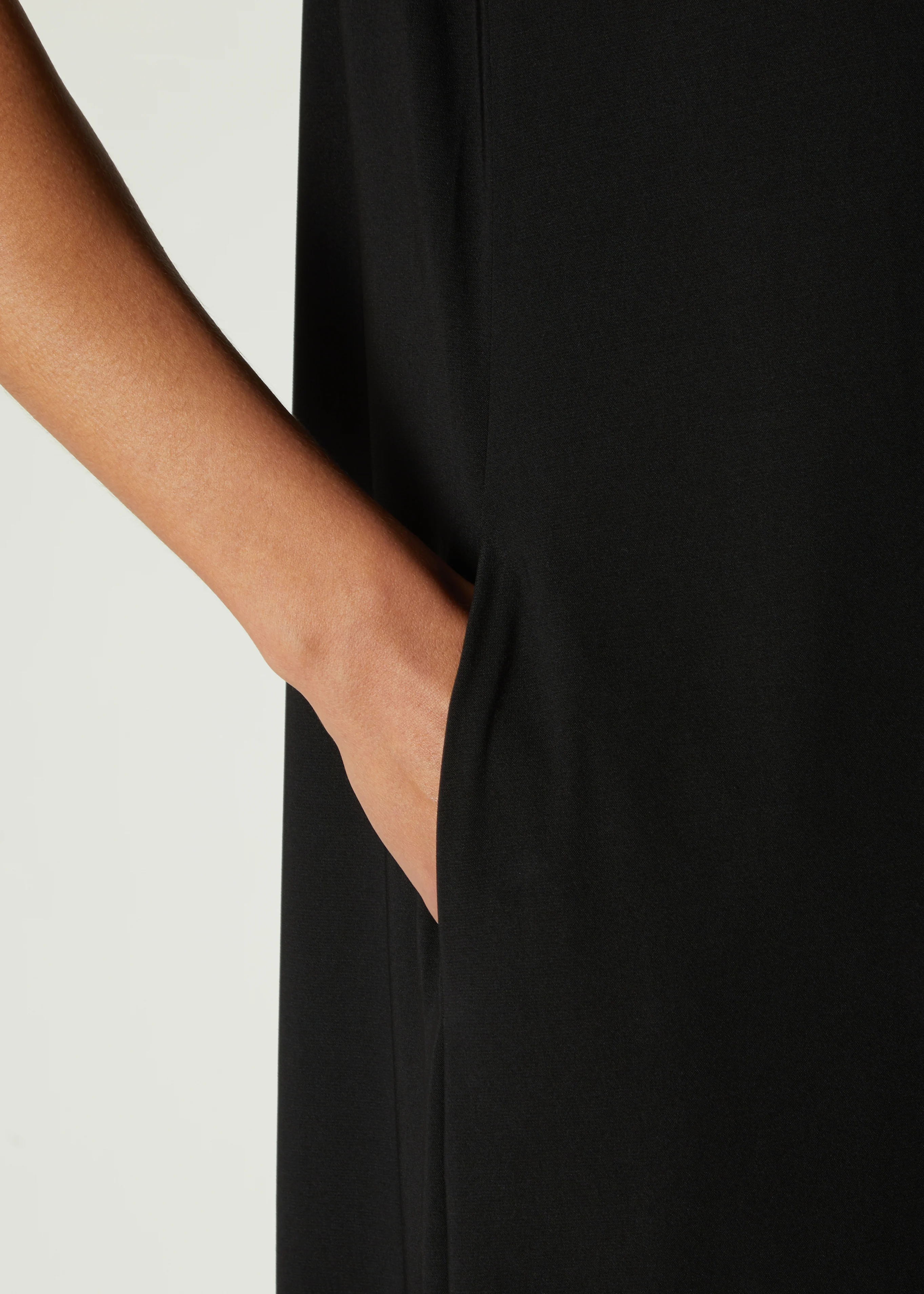 Second Skin Slip Ebony - Image 4