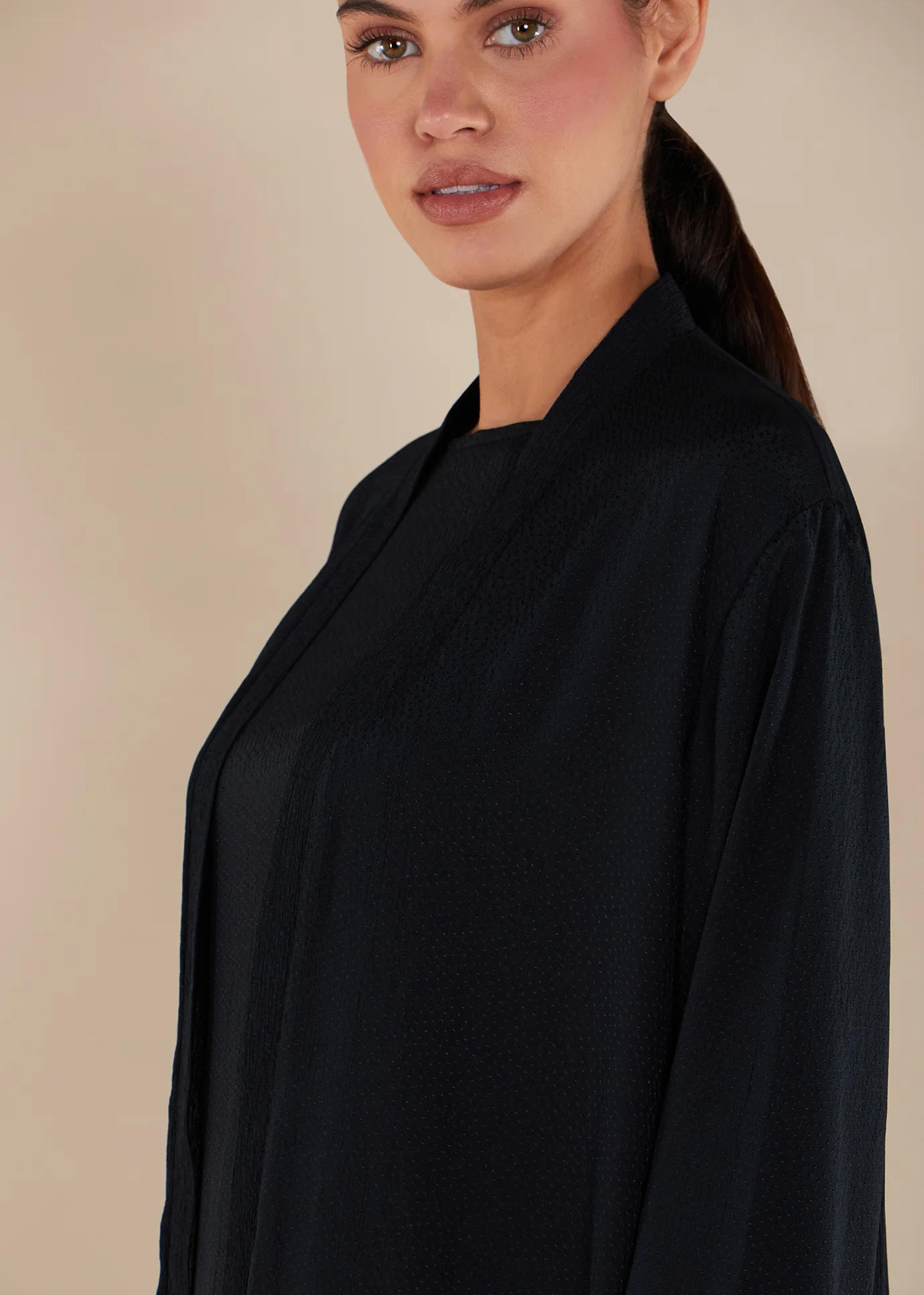 Self Print Open Abaya Black - Final Sale - Image 3