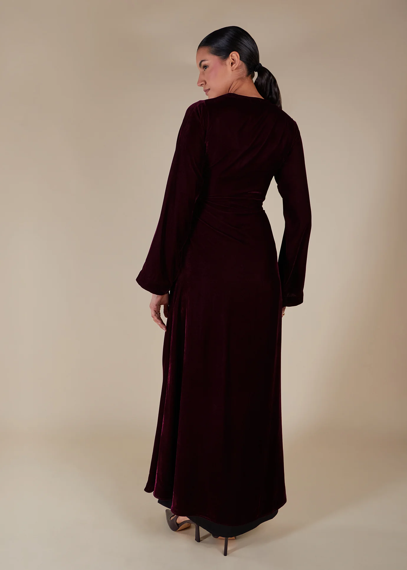 Seren Wrap Abaya - Image 4