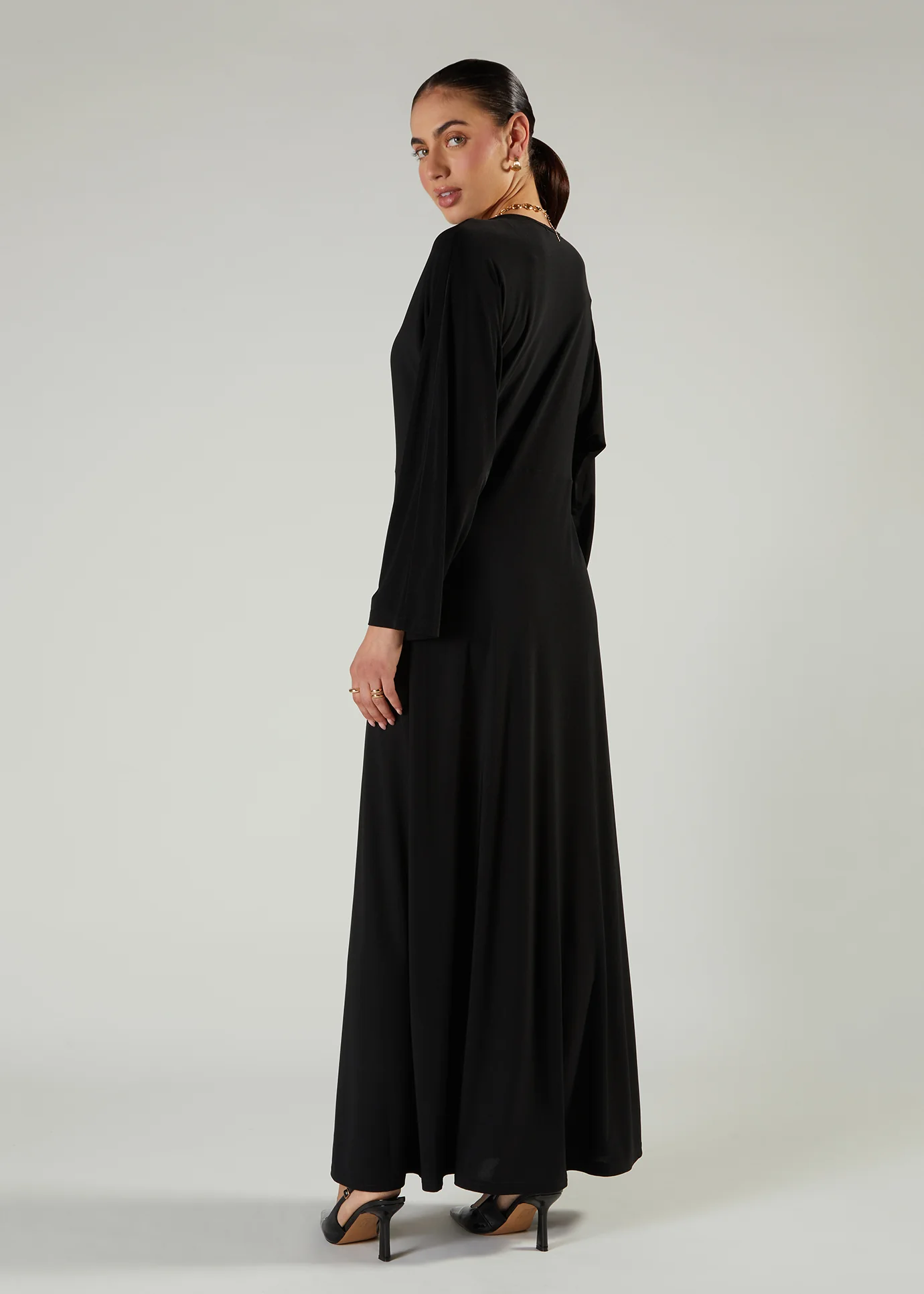 Side Pleat Abaya Black - Image 2