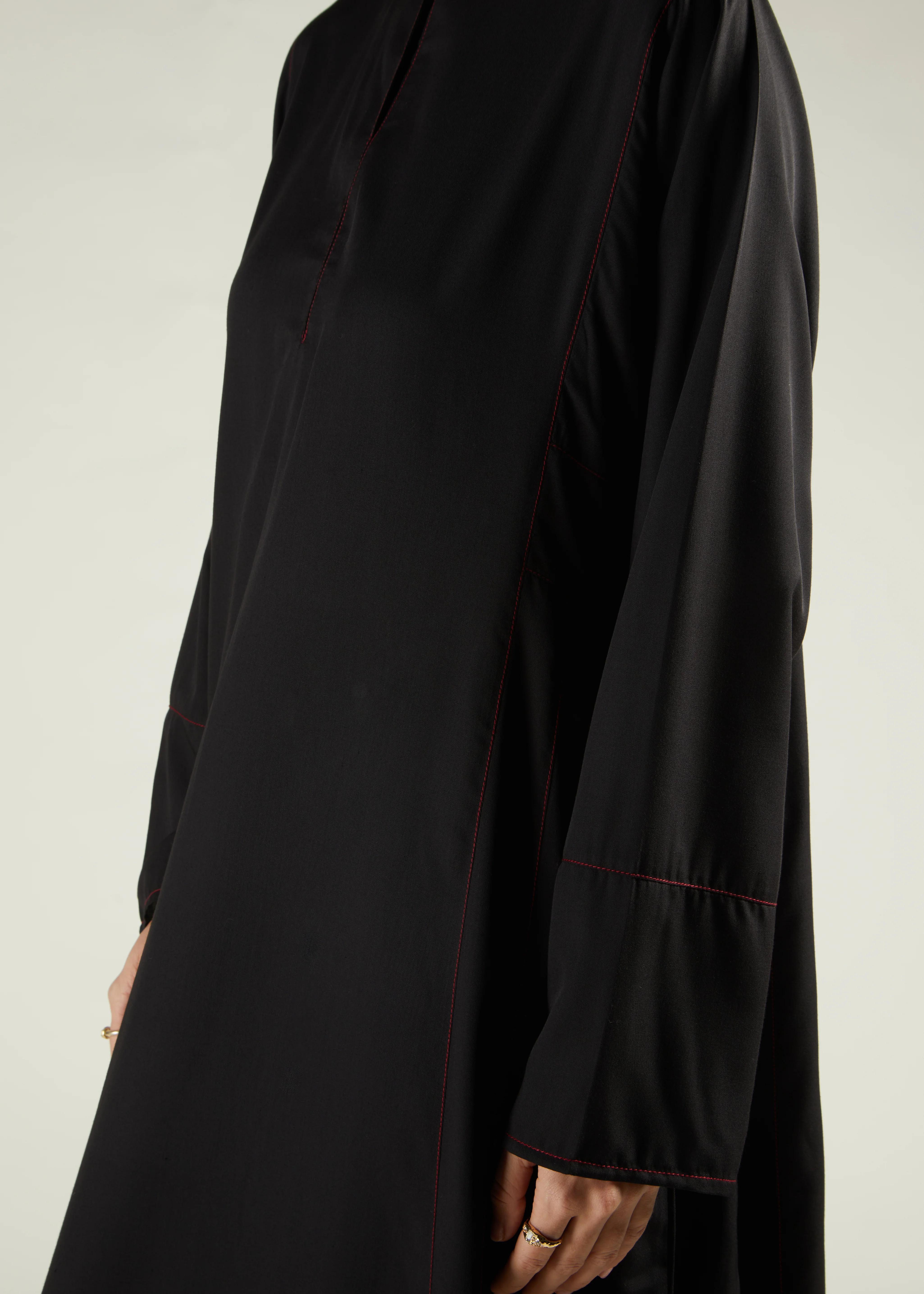 Side Seams Abaya - Image 5