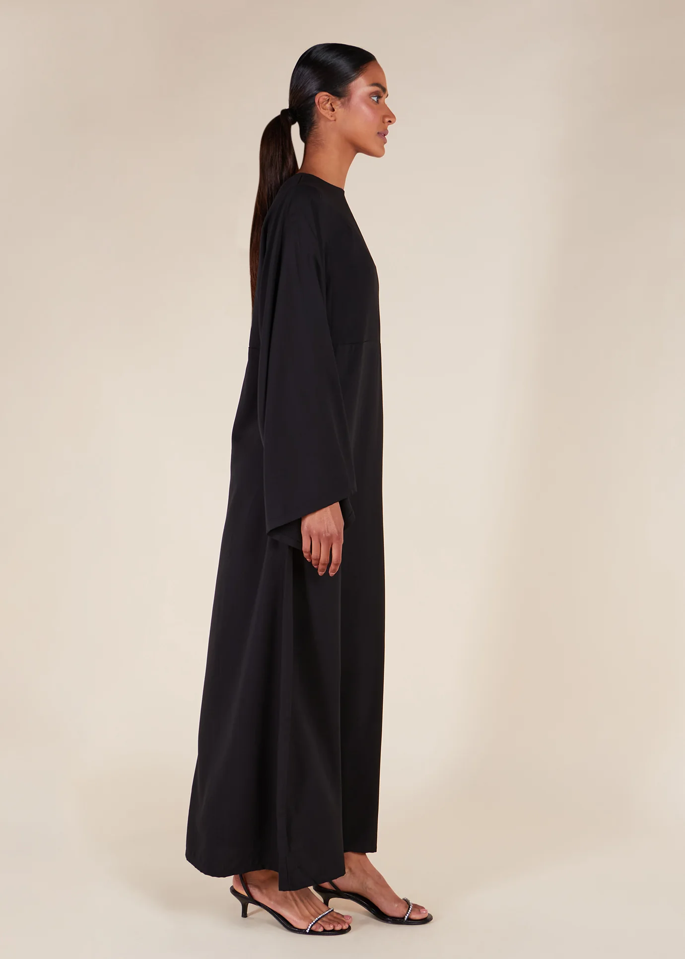 Simple Seam Abaya Black - Final Sale - Image 2