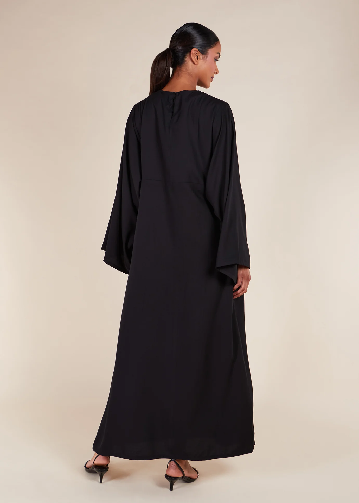 Simple Seam Abaya Black - Final Sale - Image 3