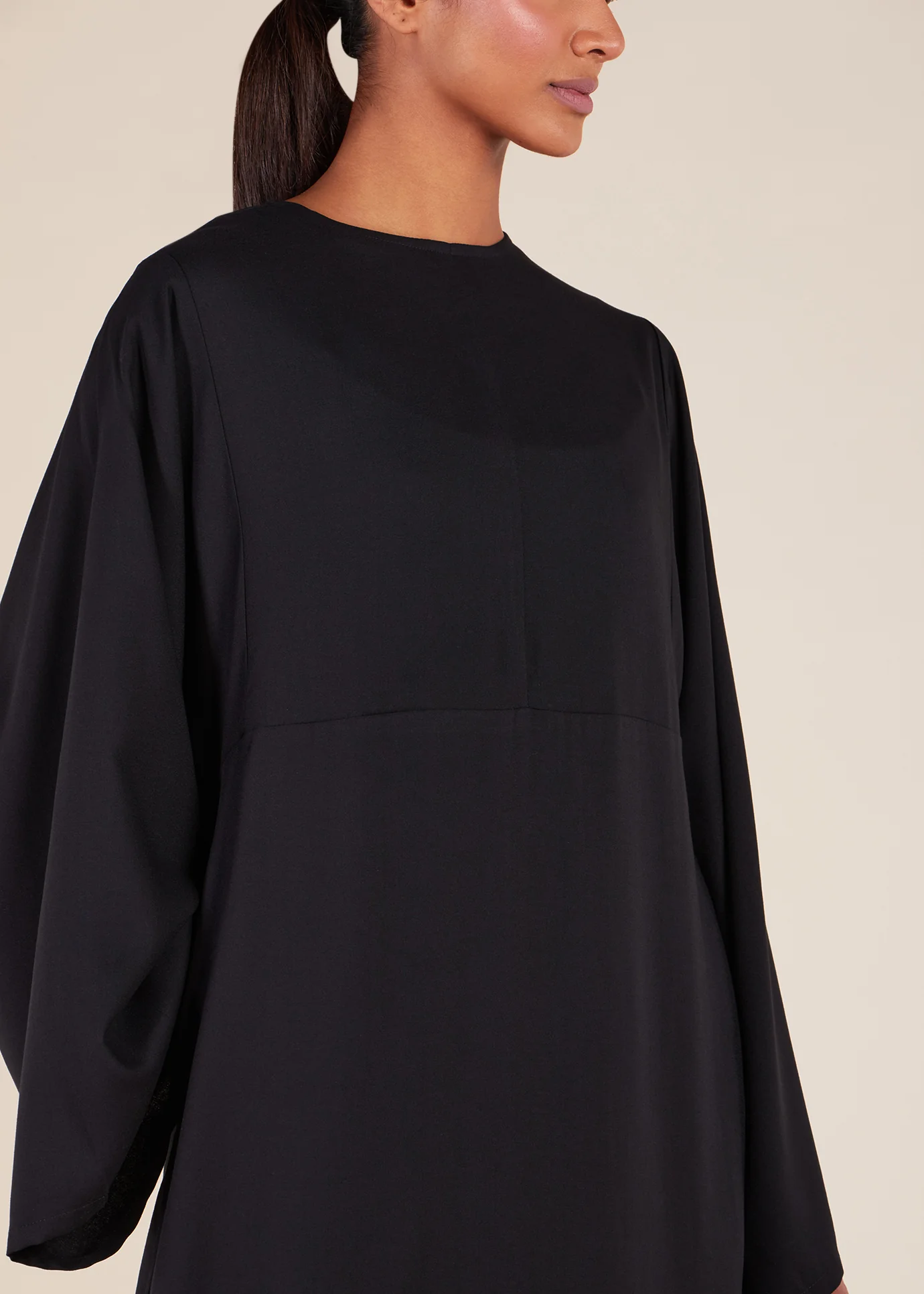 Simple Seam Abaya Black - Final Sale - Image 4