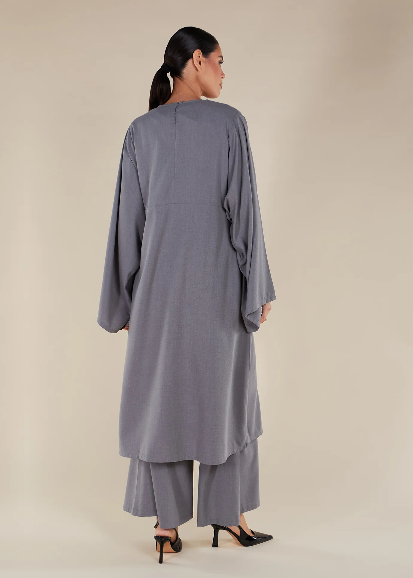 Simple Seam Midi Grey - Image 4