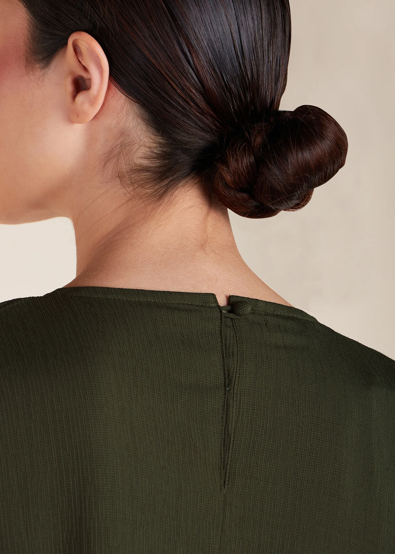 Soft Mesh Kaftan Olive - Image 6