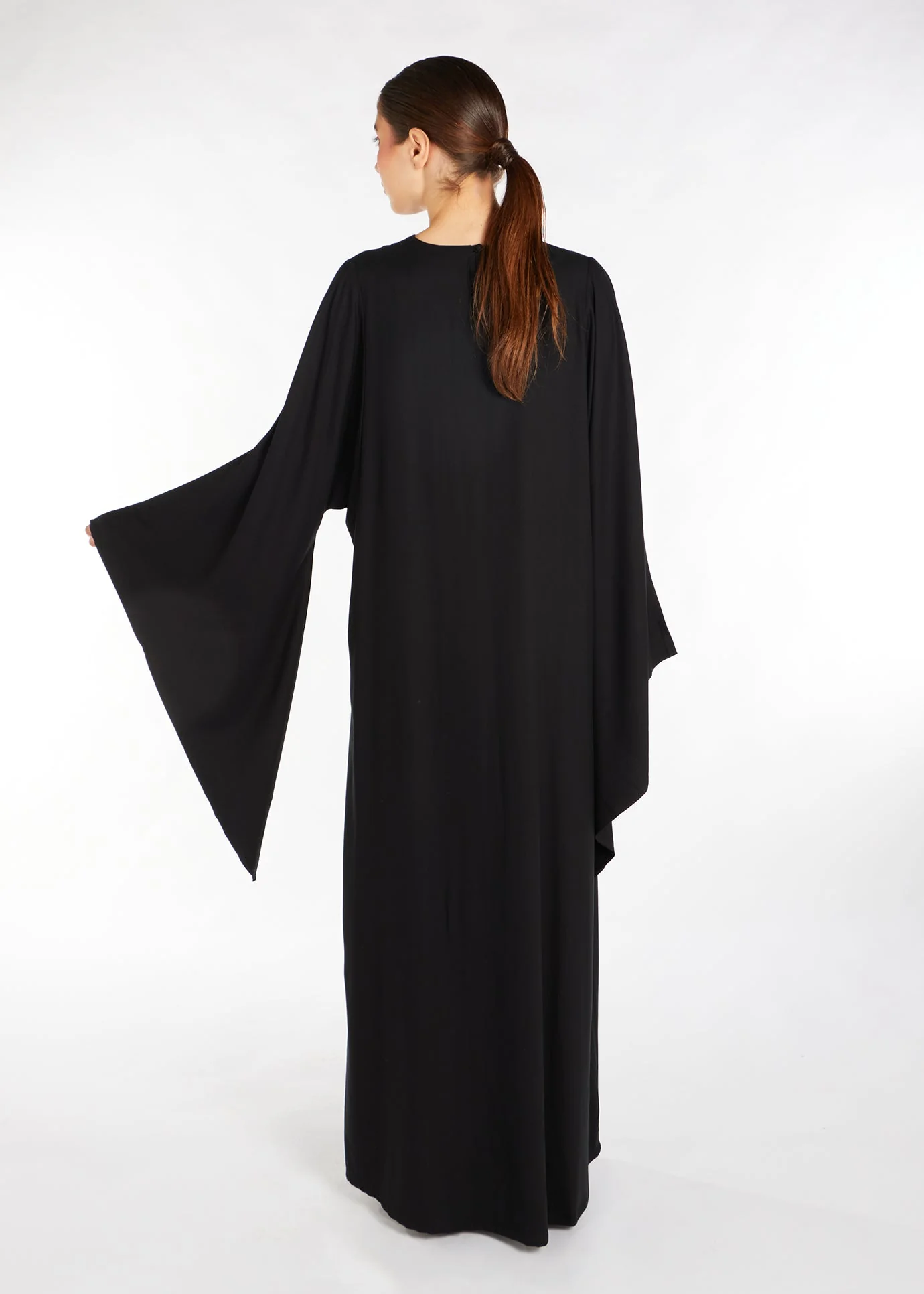 Solitude Abaya - Image 4