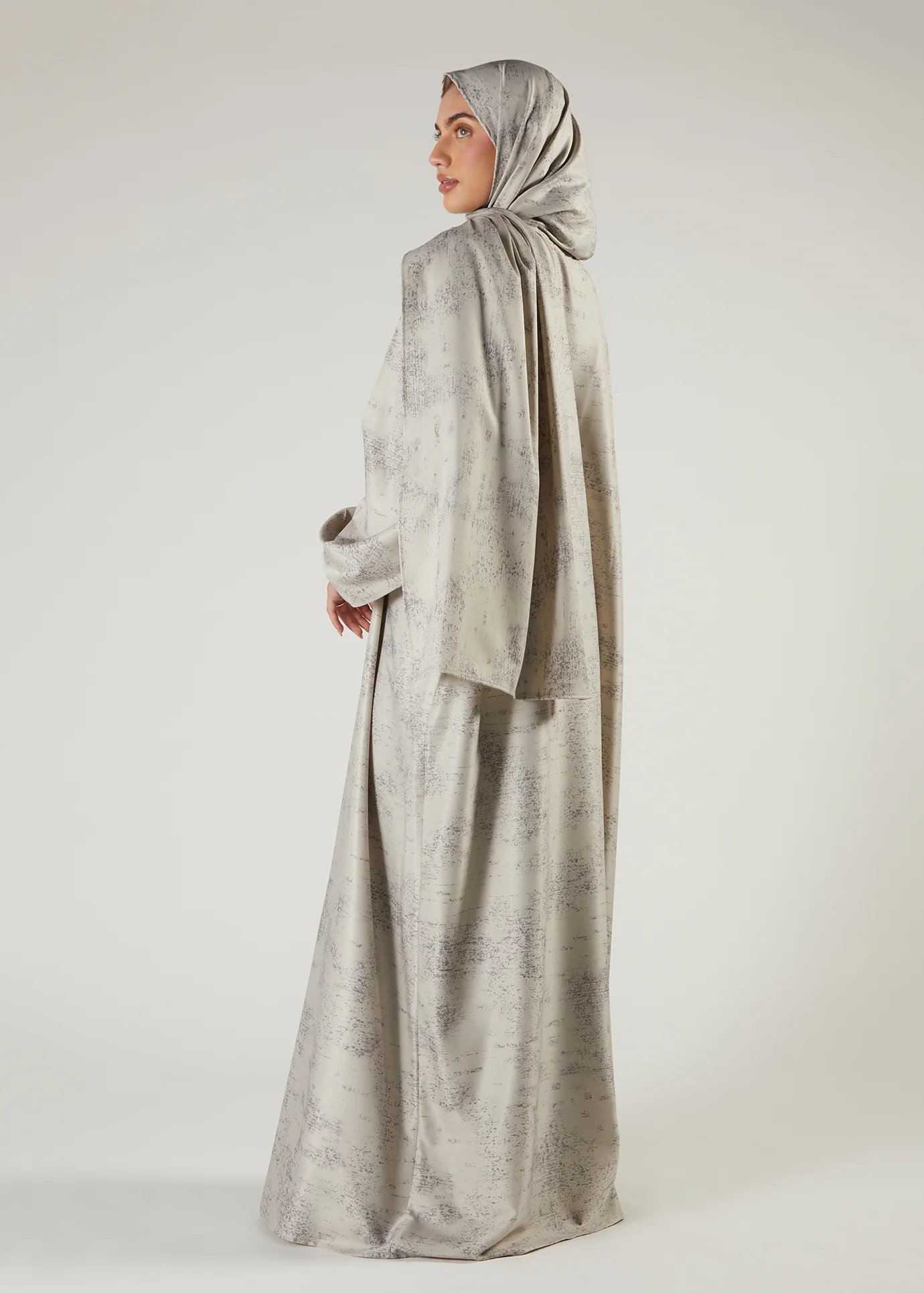 Speckled Sand Prayer Abaya - Image 5