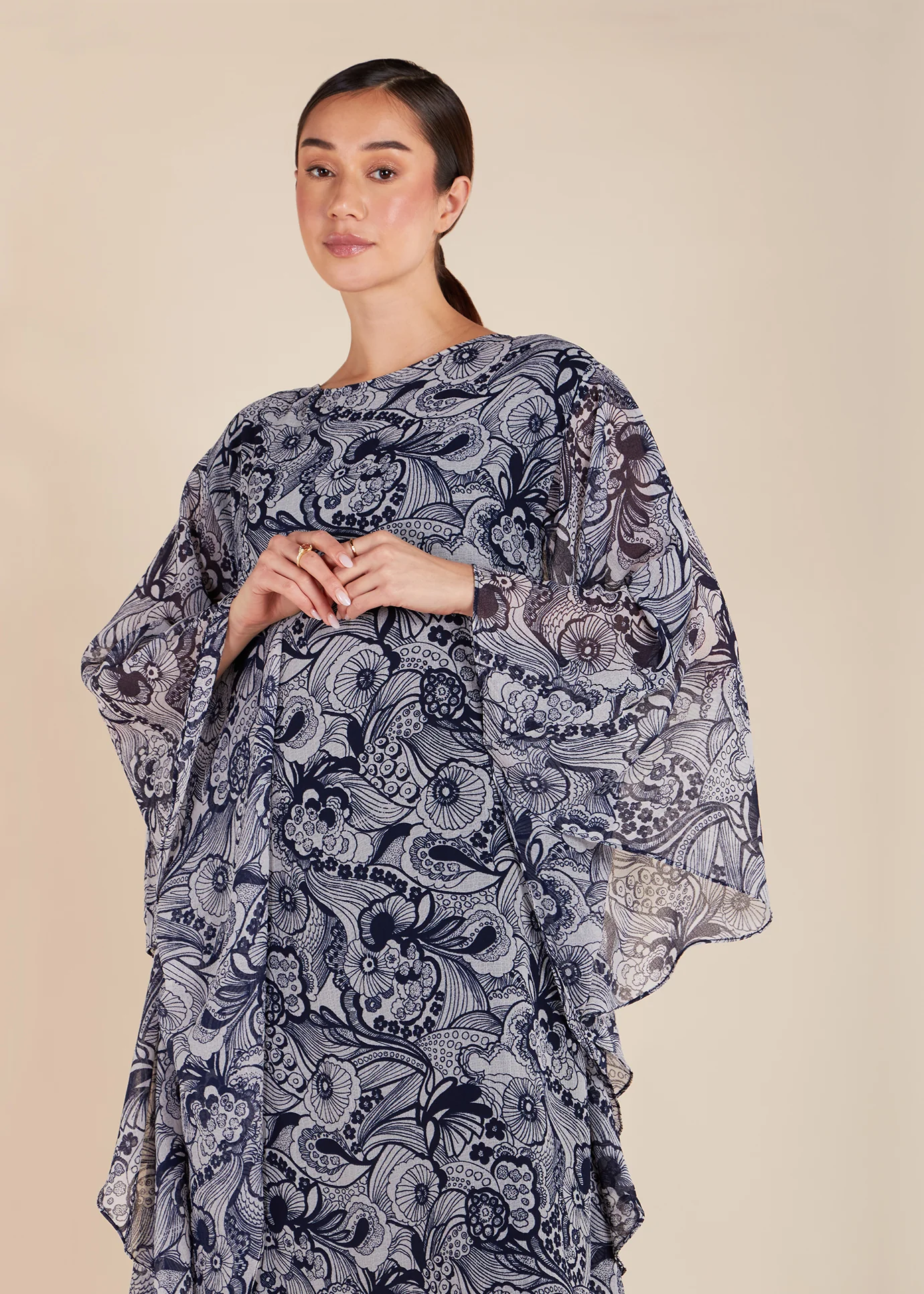 Sumi Maxi Dress - Image 4