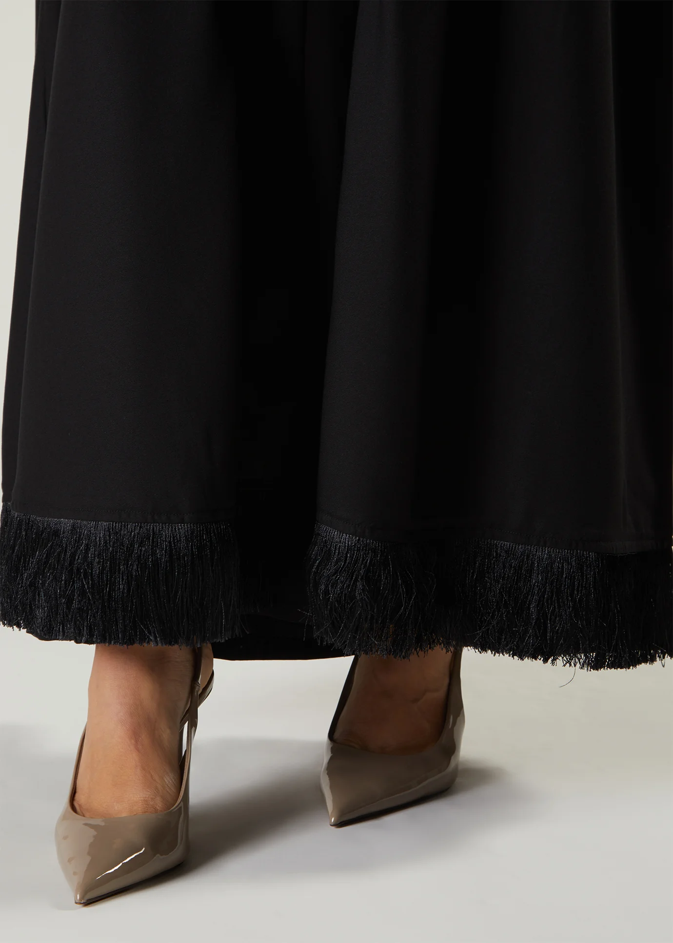 Tassel Hem Open Abaya - Image 2