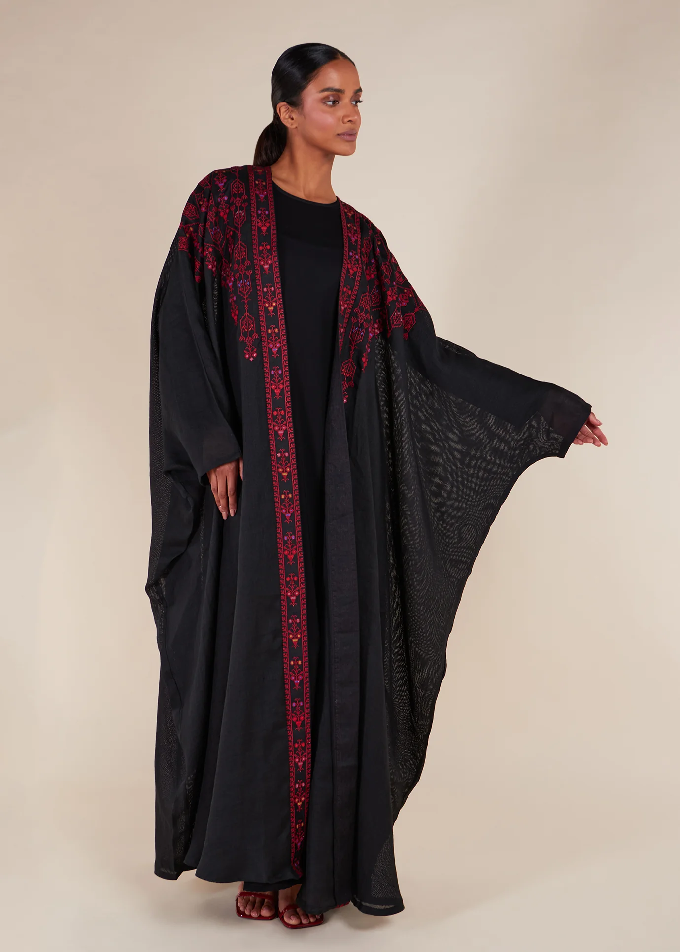 Tatreez Open Abaya - Final Sale - Image 4