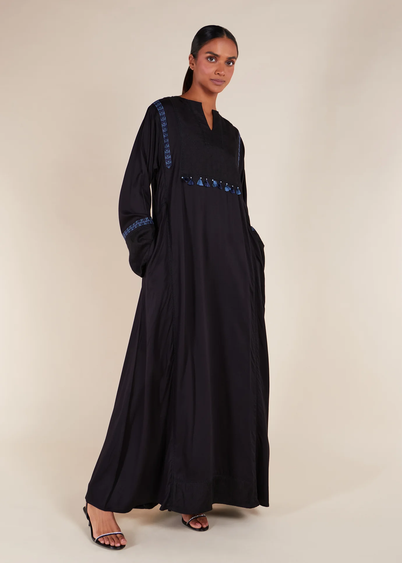 Tatreez & Tassels Abaya - Final Sale - Image 2