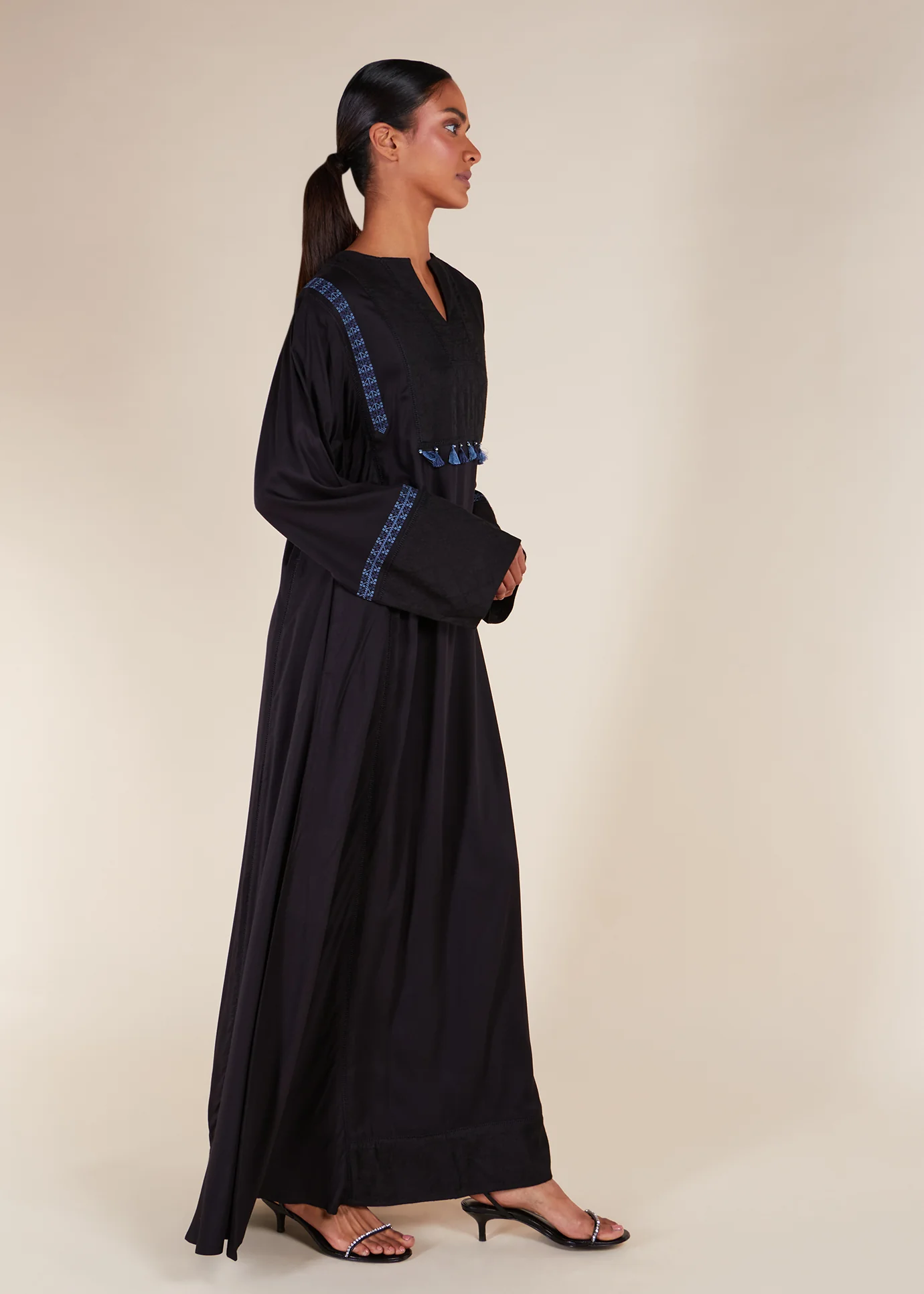 Tatreez & Tassels Abaya - Final Sale - Image 4