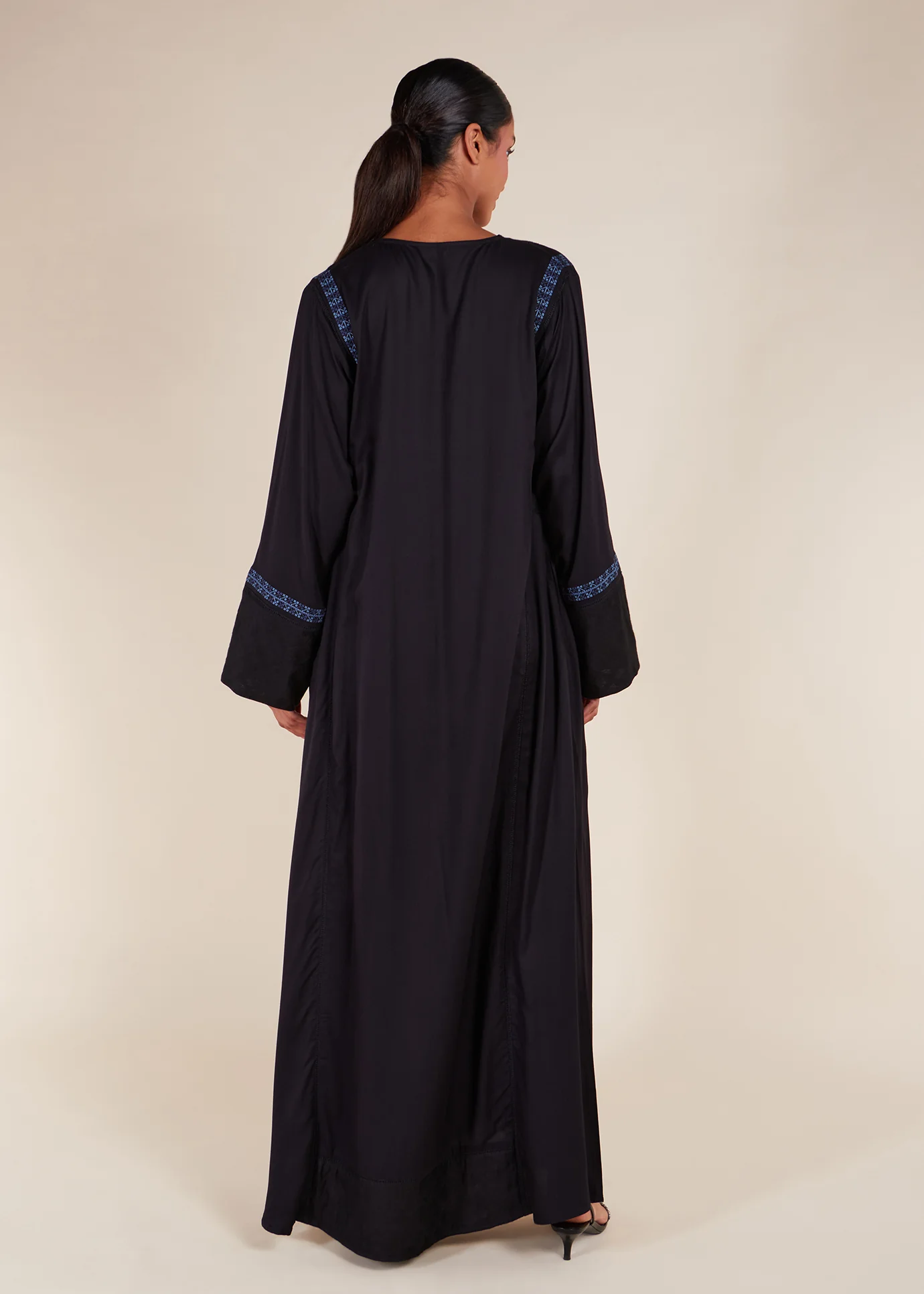 Tatreez & Tassels Abaya - Final Sale - Image 6