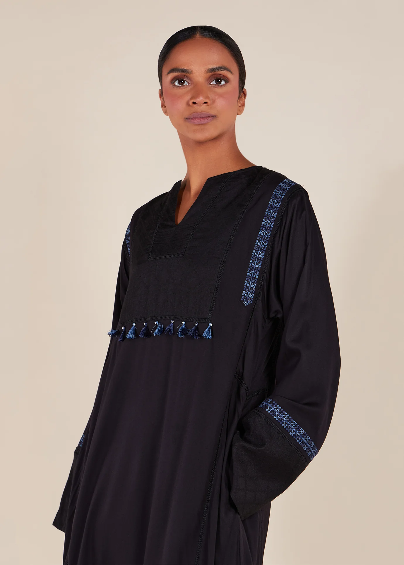 Tatreez & Tassels Abaya - Final Sale - Image 7