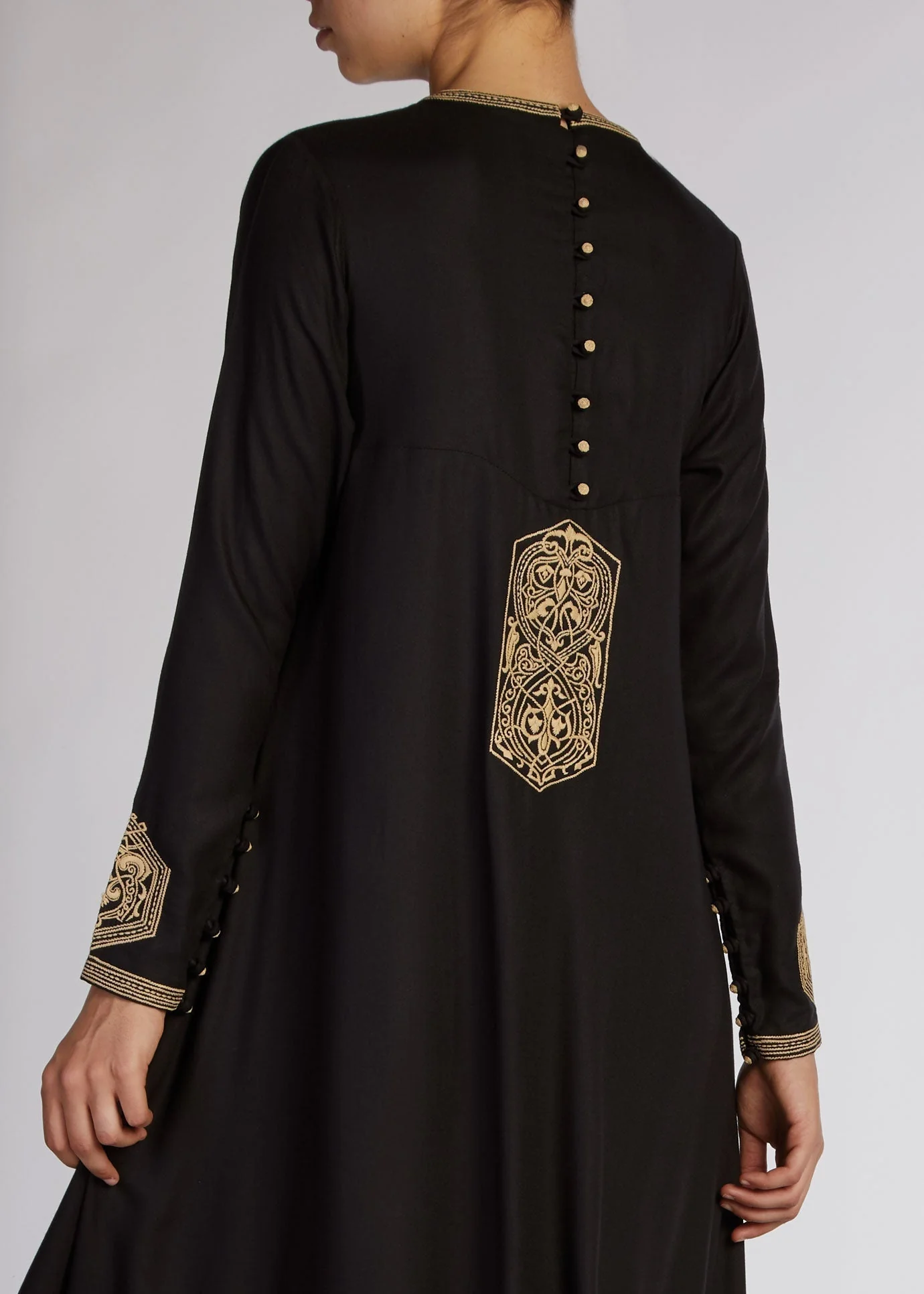 Tayaat Abaya - Image 7