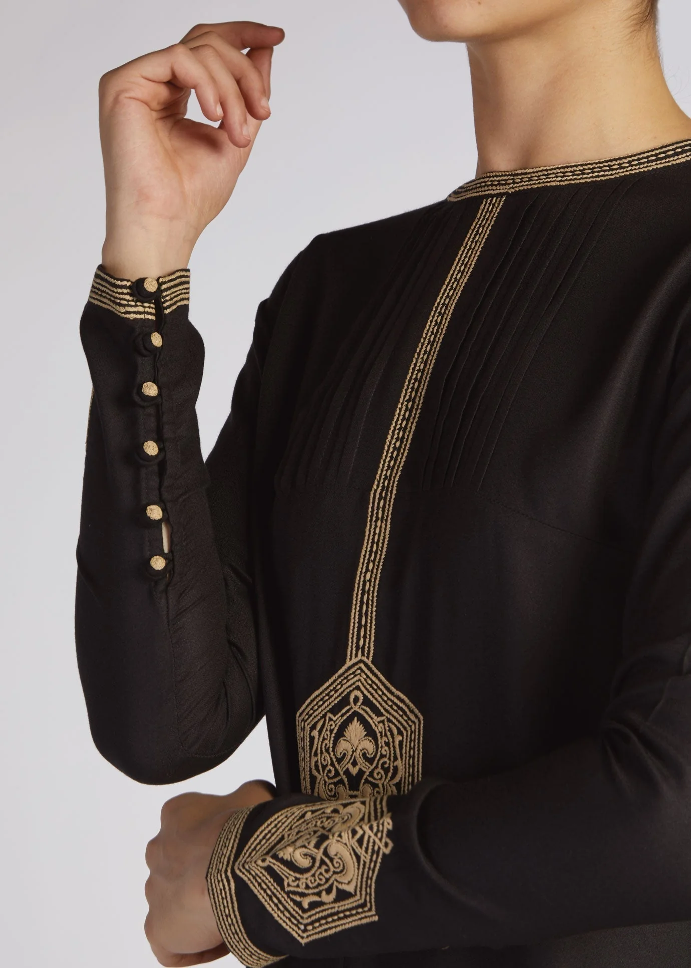Tayaat Abaya - Image 8
