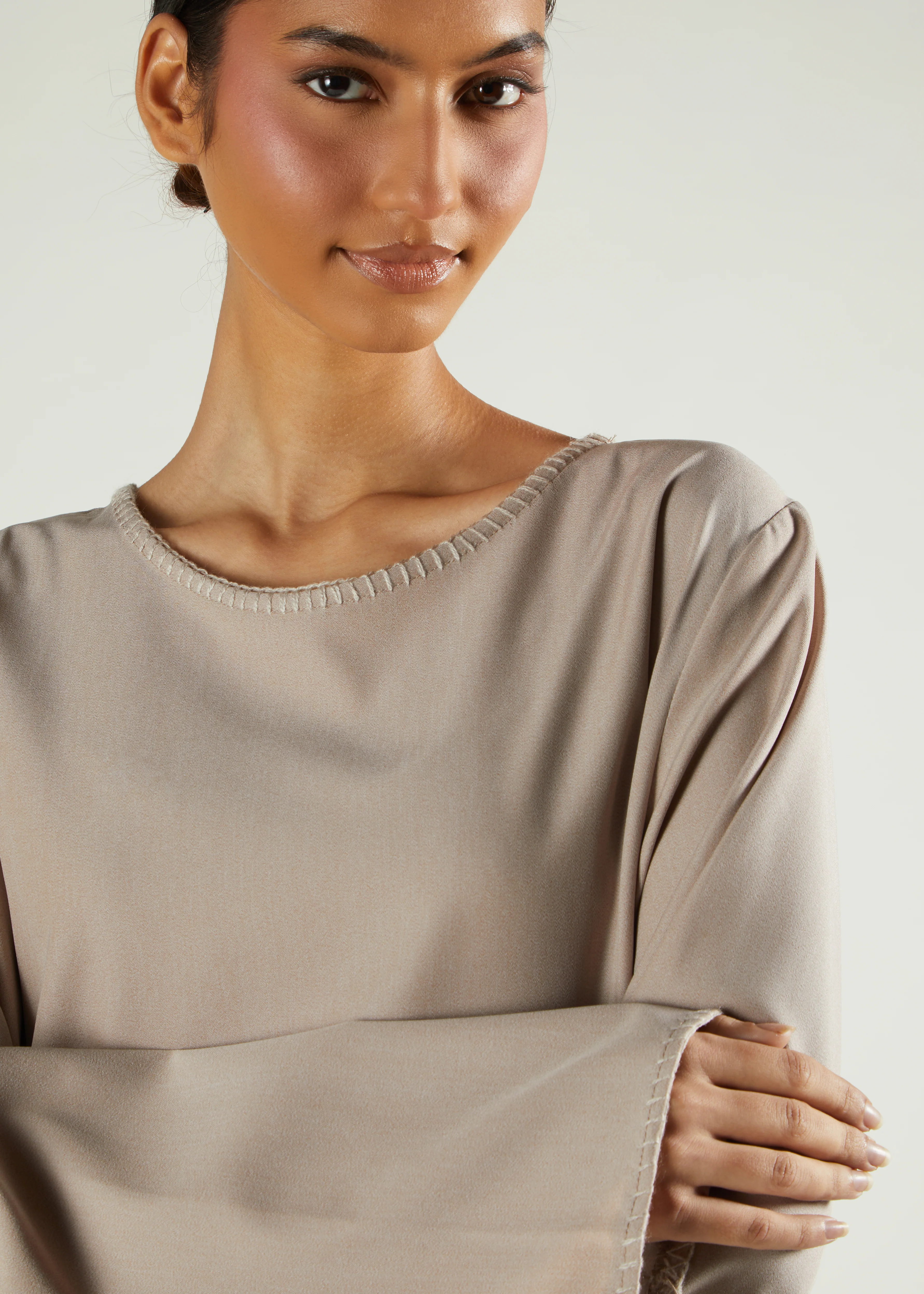 Tote Stitch Abaya Cashmere - Image 3