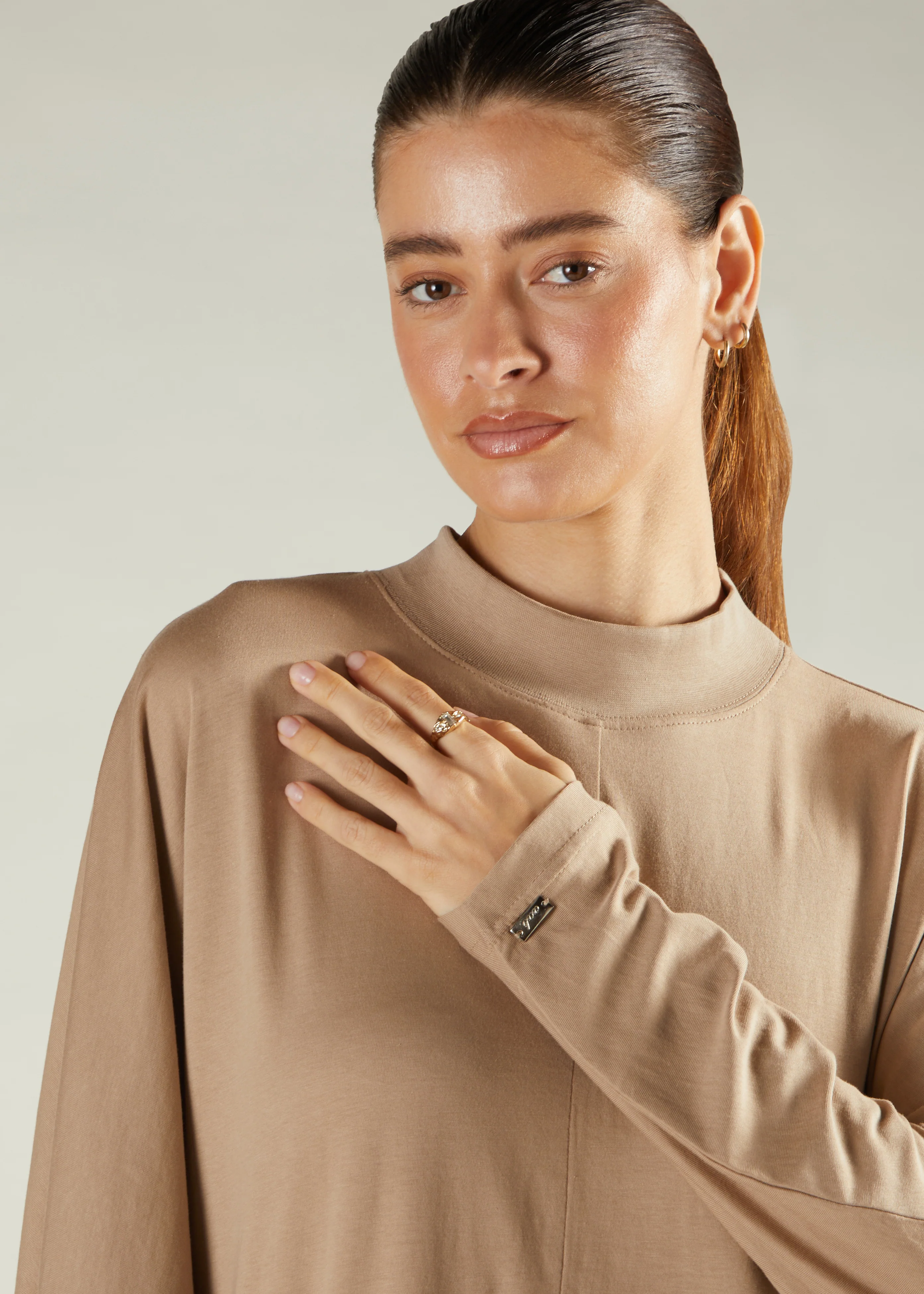 Turtle Neck Abaya Pewter - Image 4