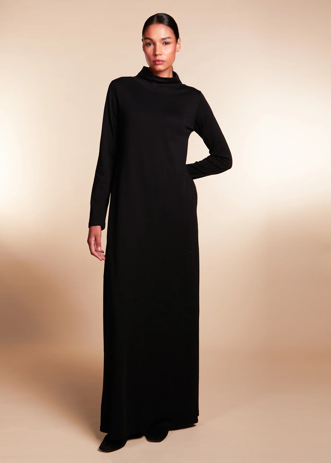 Turtle Neck Maxi Black - Image 3