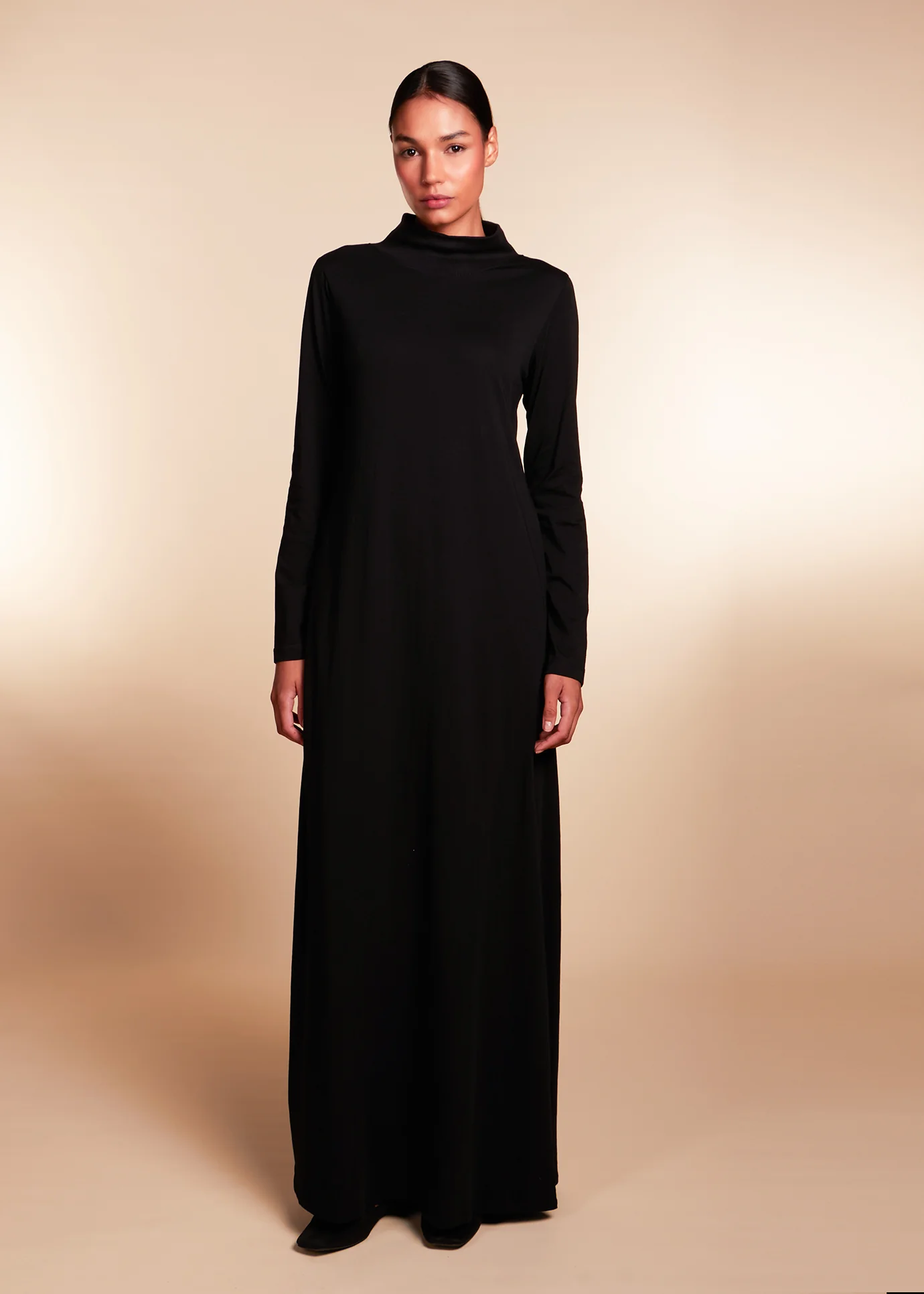 Turtle Neck Maxi Black - Image 4