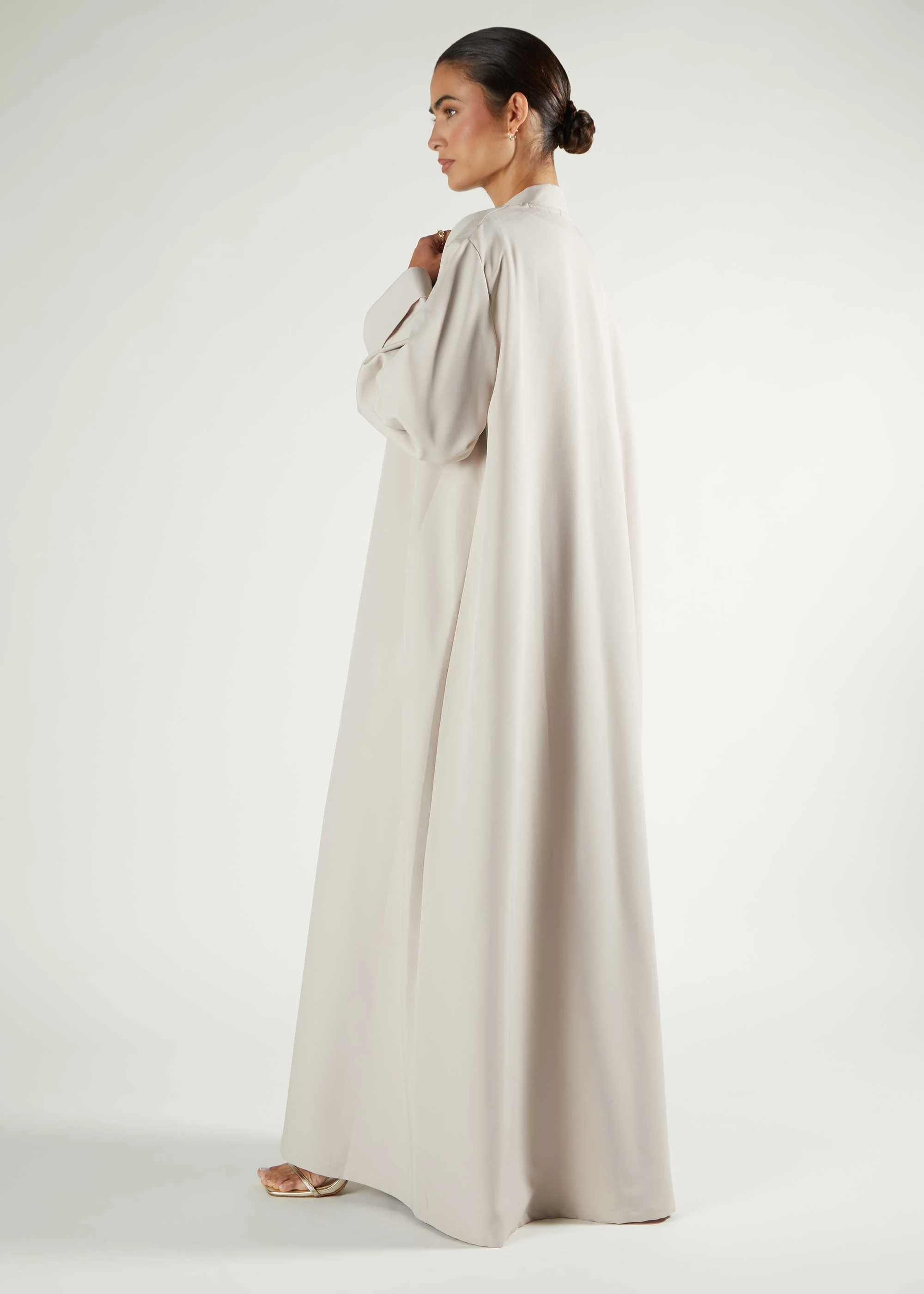 Twin Set Abaya Nude - Image 2