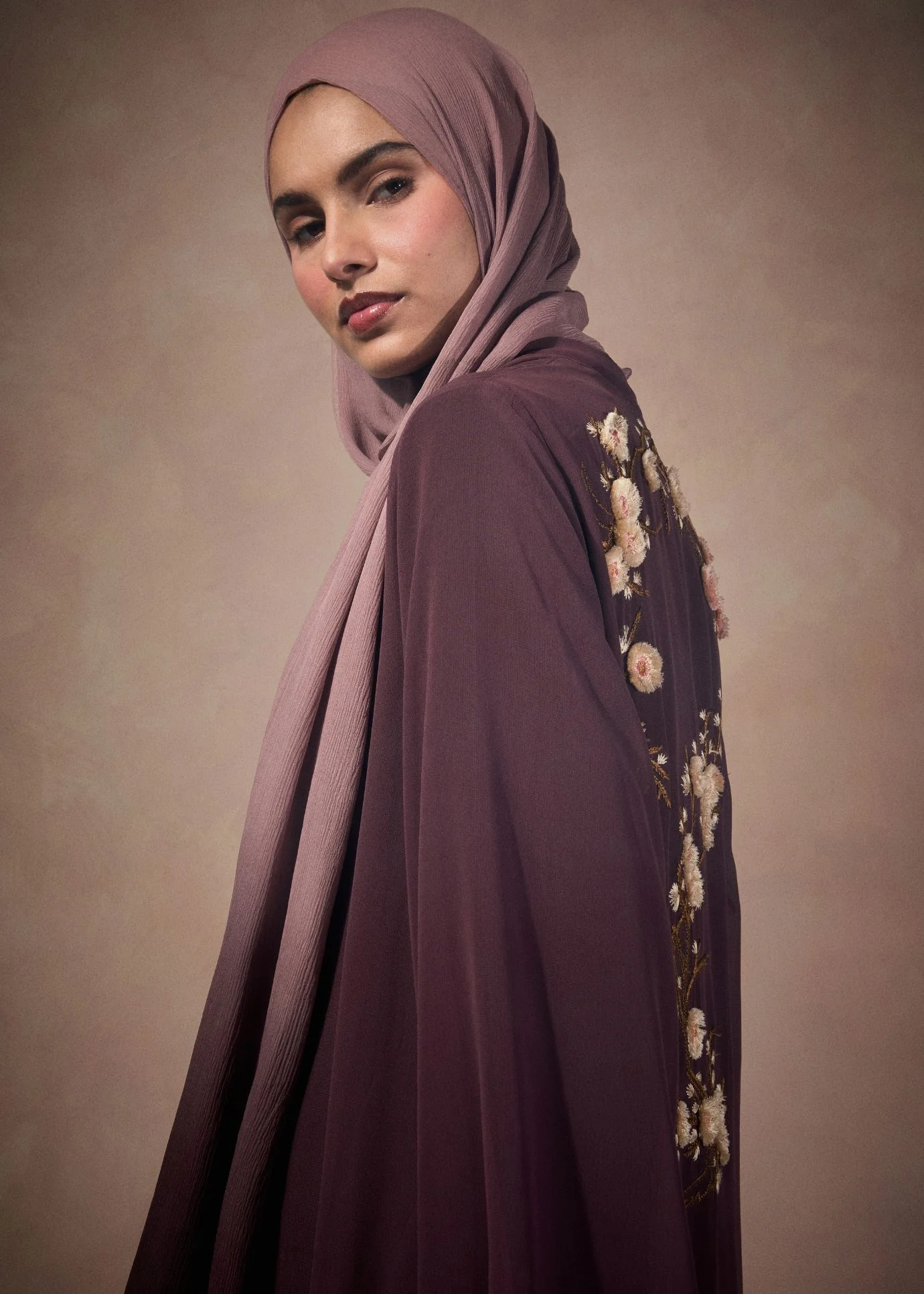Vintage Rose Open Abaya - Image 9