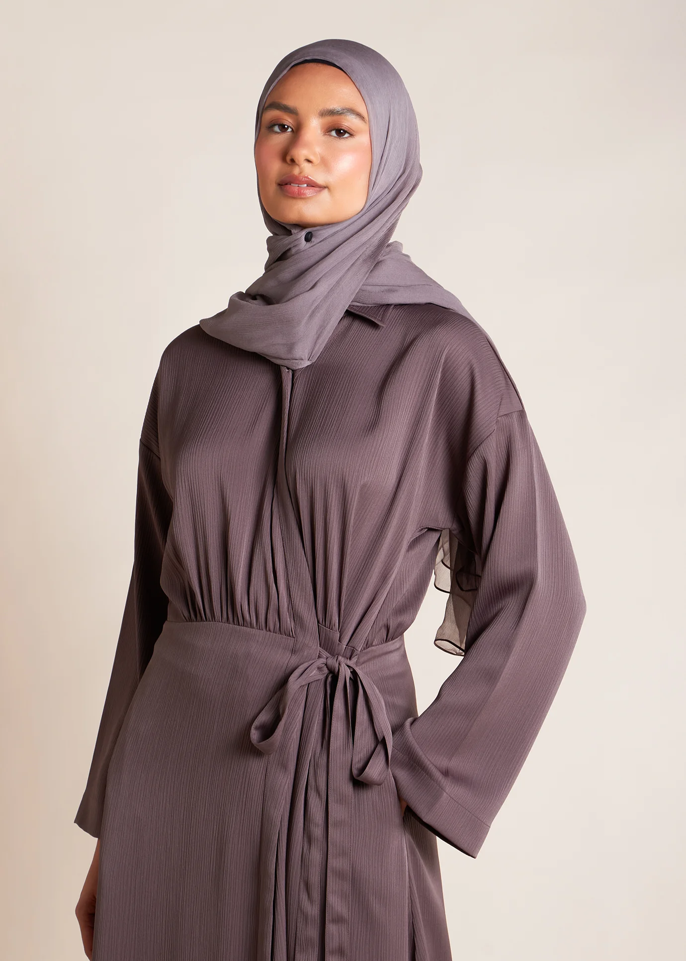 Wrap Abaya Taupe - Final Sale - Image 3