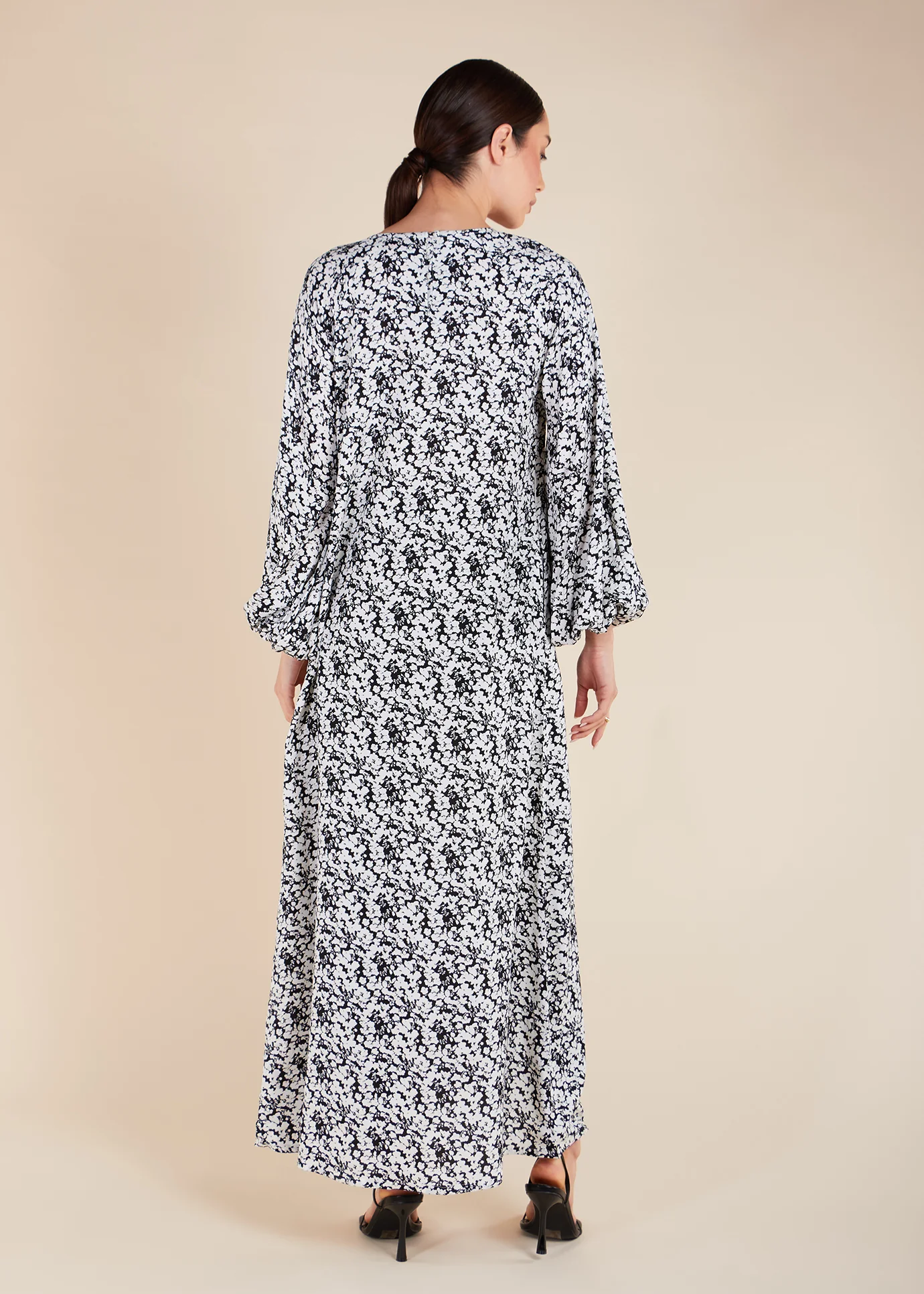 Yuki Maxi Dress - Image 4